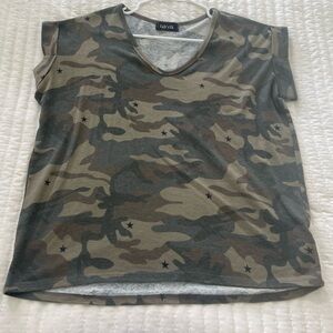 FabRik camo and star t shirt